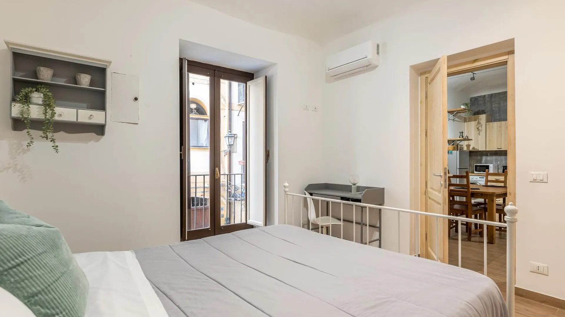 Borsa Apartments By Wonderful Italy Palermo 0*,  Italy